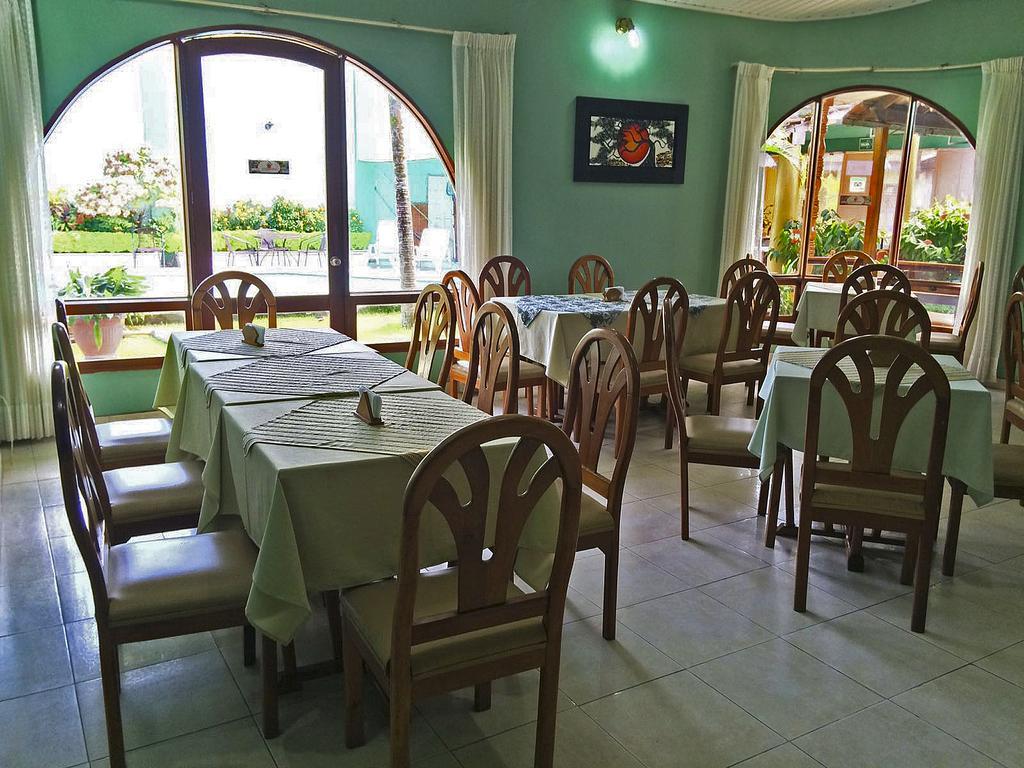 Hotel & Suites La Posada De Lobo Iquitos Buitenkant foto