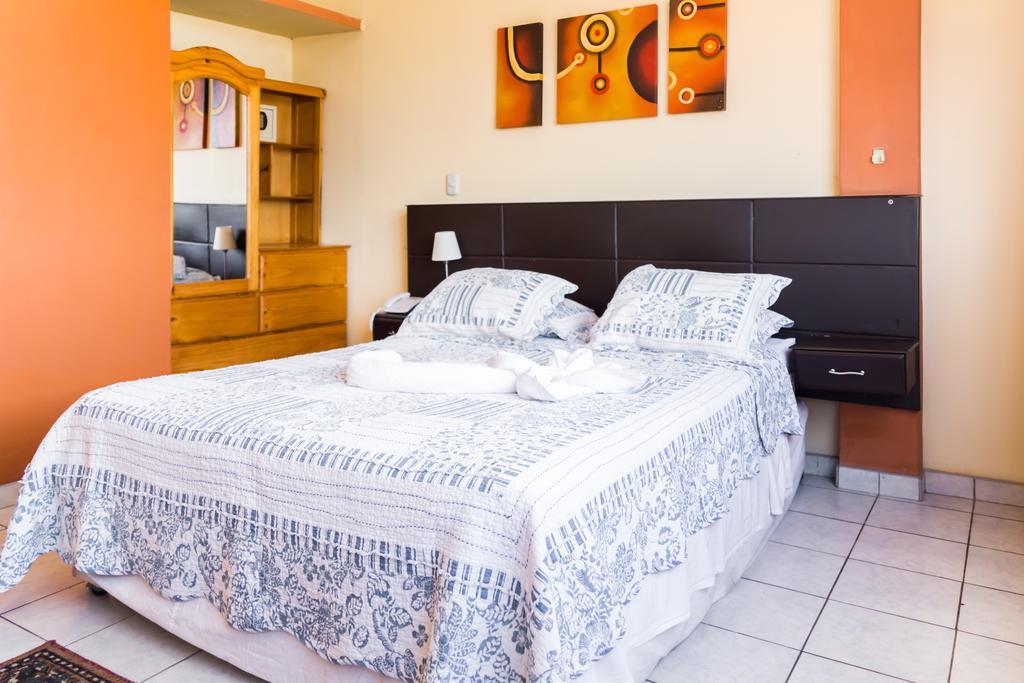 Hotel & Suites La Posada De Lobo Iquitos Buitenkant foto
