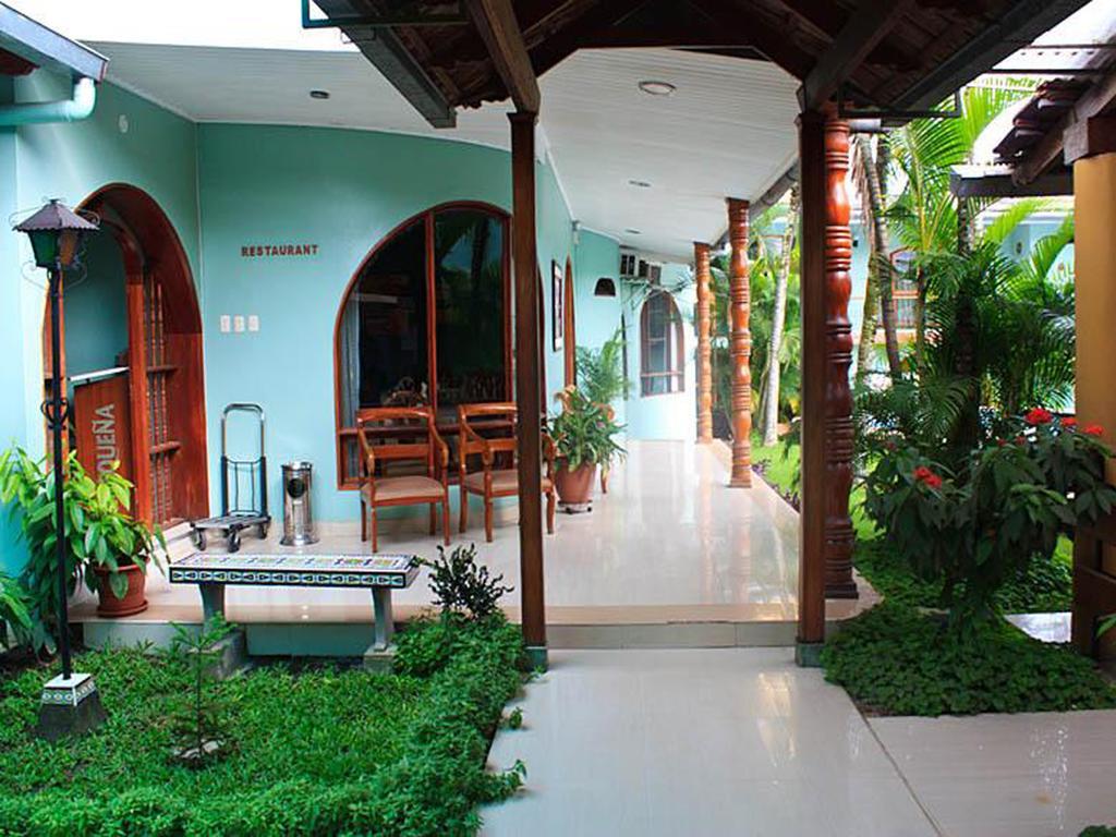 Hotel & Suites La Posada De Lobo Iquitos Buitenkant foto