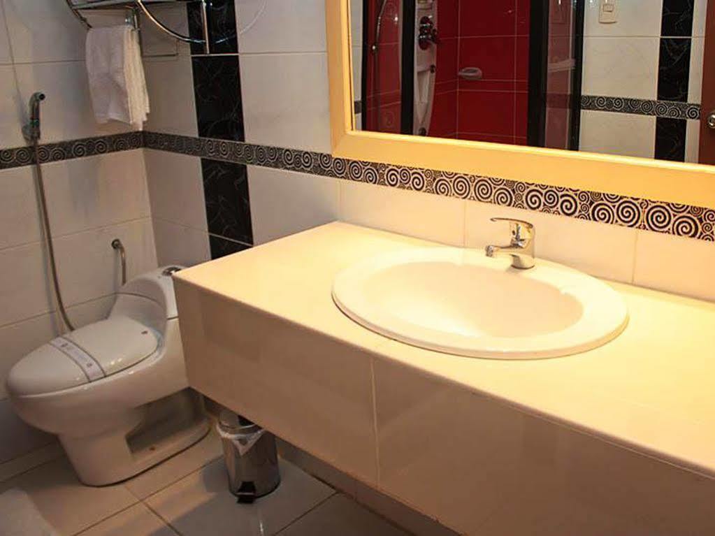 Hotel & Suites La Posada De Lobo Iquitos Buitenkant foto